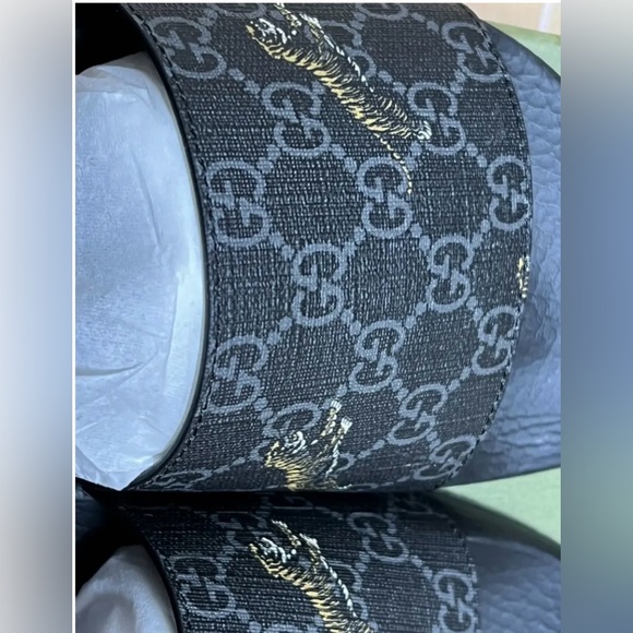 Gucci GG Supreme Tigers Slide - Picture 3 of 6